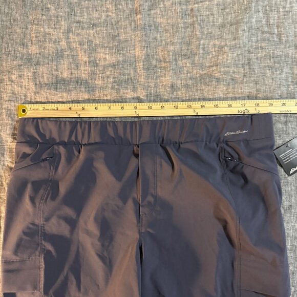 Eddie Bauer Incline Utility Hiking Outdoor Bermuda Shorts Womens size 16 NEW - Picture 11 of 11